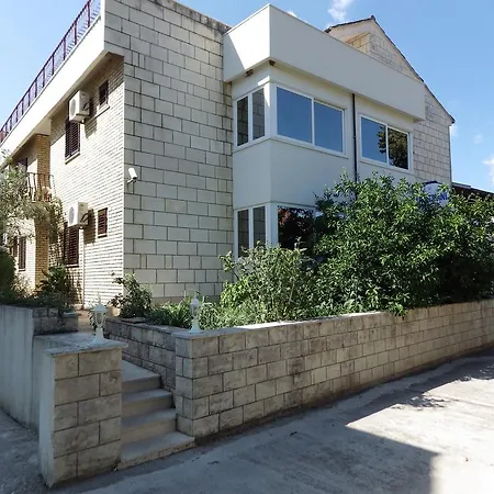 Iliskovic * Korčula